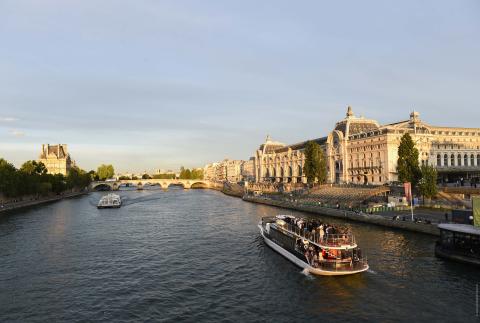 Vedettes de Paris Seine Cruise